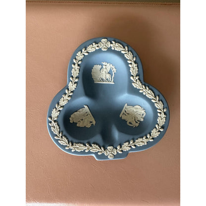 1950s Wedgewood Jasperware ashtray / dish