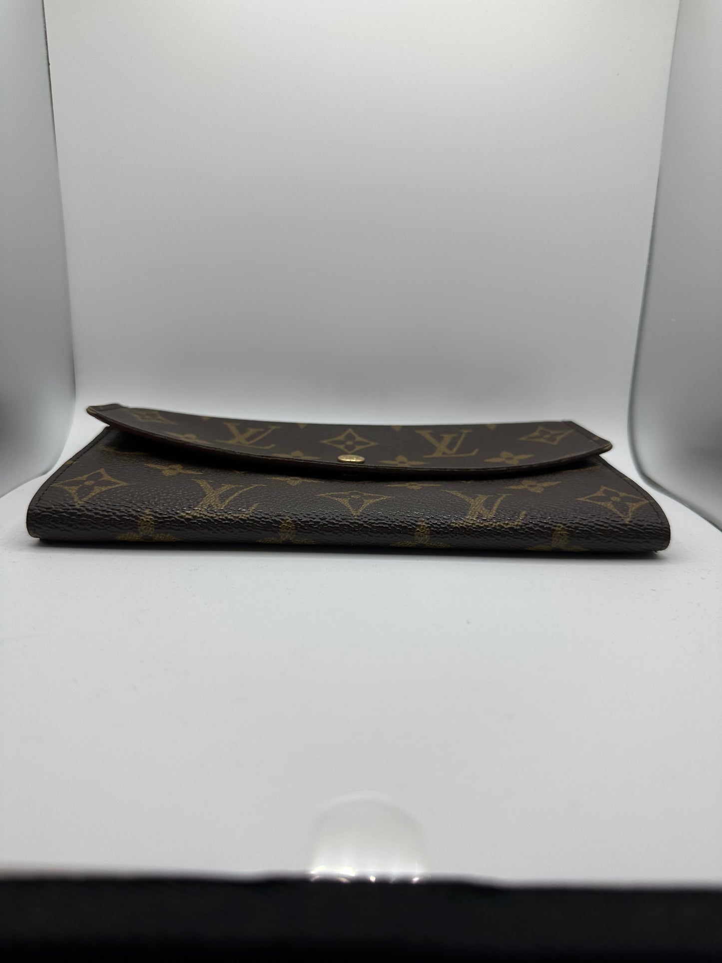 Vintage 1999 Louis Vuitton Monogram Sarah Wallet