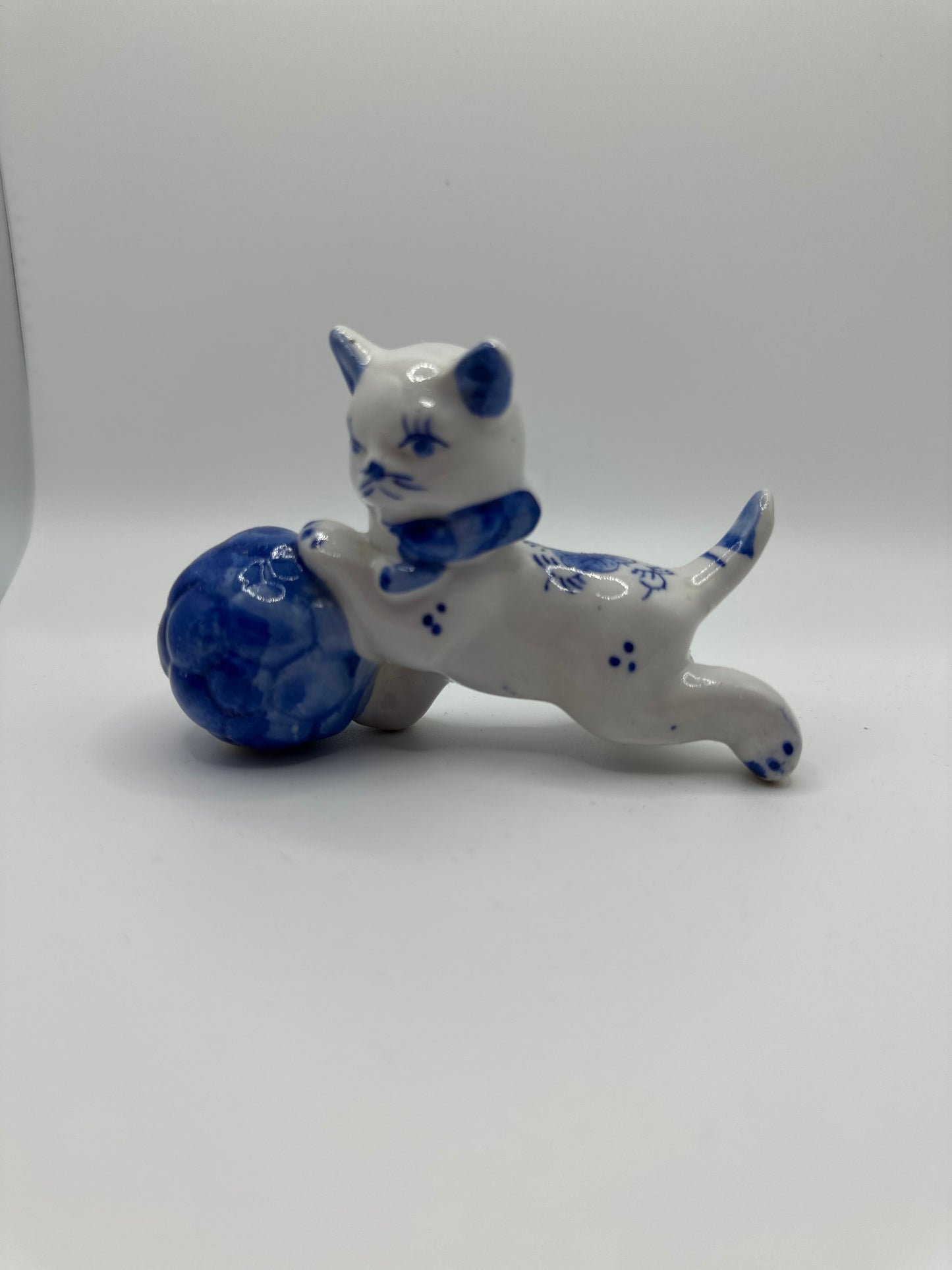 Vintage Hand Painted Porcelain Cat Figurine