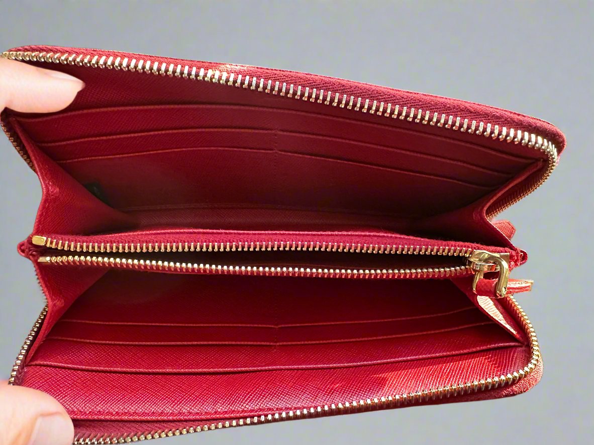 Pre Loved Prada Large Saffiano Fiery Red Leather Zippy Leather Wallet